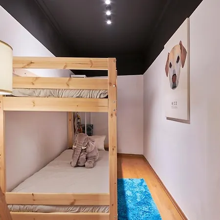 Amazing Downtown Family With Terrace And Parking *