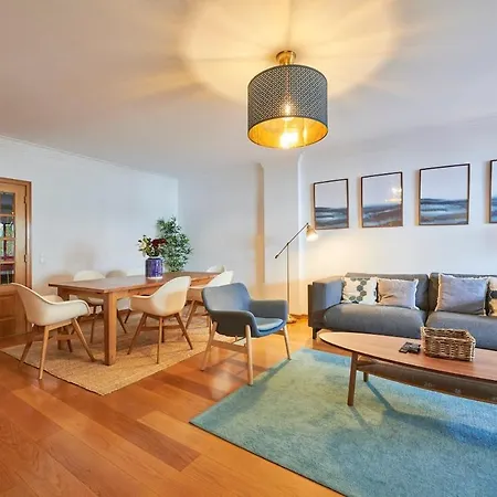 Amazing Downtown Family With Terrace And Parking