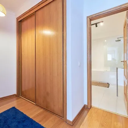 別荘 Amazing Downtown Family With Terrace And Parking *
