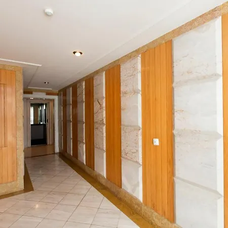 Amazing Downtown Family With Terrace And Parking
